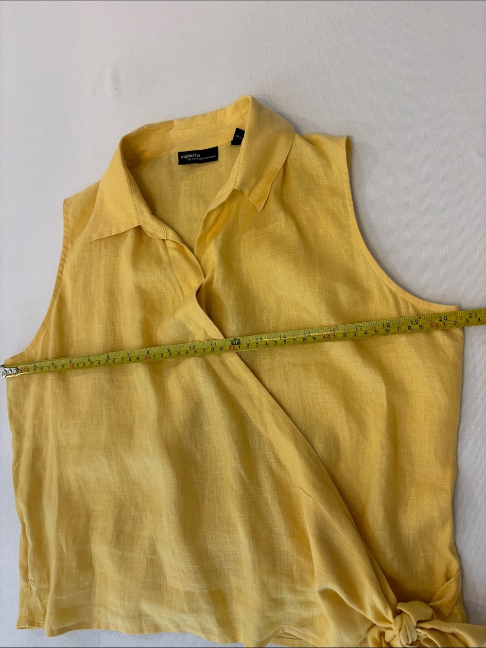 Women’s Yellow Sleeveless Collared Wrap Tie Linen Blouse by Valerie Stevens. L - Picture 7 of 8